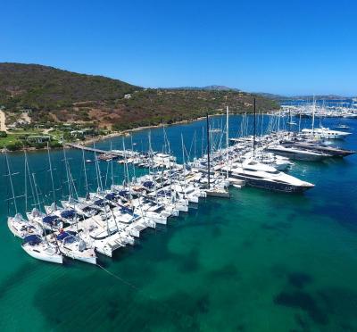 Il “2020 Europe Best Dealer” assegnato a NSS Yachting del Cantiere Lagoon