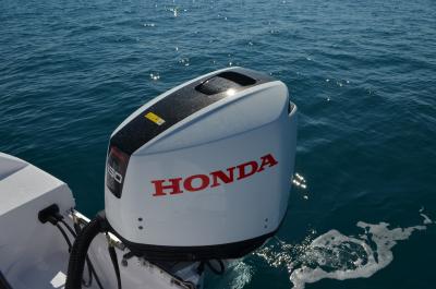 Le prime foto del nuovo fuoribordo Honda BF150 in prova