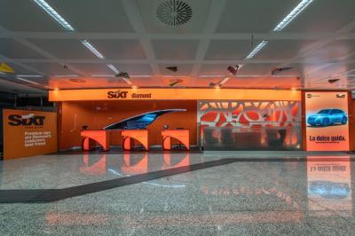Sixt inaugura la nuova Diamond Lounge all’aeroporto di Malpensa: il car rent diventa premium