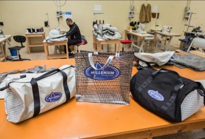 Seconda Chance: Millenium Tech commissiona ai detenuti di Viterbo la produzione di borse e sacche realizzate con vele riciclate