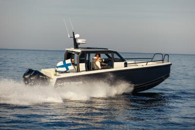 XO DFNDR 9 ha vinto il "Motor Boat Awards" come migliore barca da avventura dell'anno