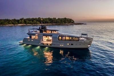 Arcadia Yachts annuncia la vendita di un nuovo A105: l’intera gamma del cantiere è attualmente in produzione