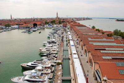 Ingemar: dal Salone di Venezia una nuova etica del diporto. Il pontile galleggiante ora può filtrare l'acqua del porto