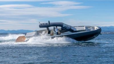 Sacs Tecnorib presenta le novità Pirelli al Palma International Boat Show 2023