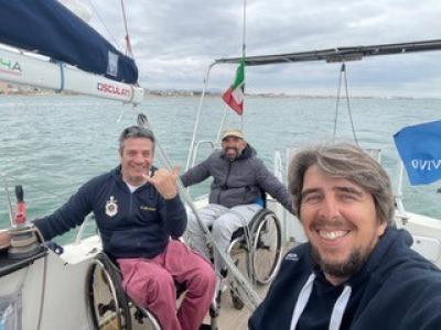 Dal Salone Nautico di Venezia l'invito a "Navigare oltre i limiti": il giro d'Italia del velista disabile Marco Rossato