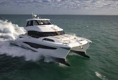 Aquila 70 Luxury, il catamarano a motore  di 21 metri ad alto tasso di personalizzazione